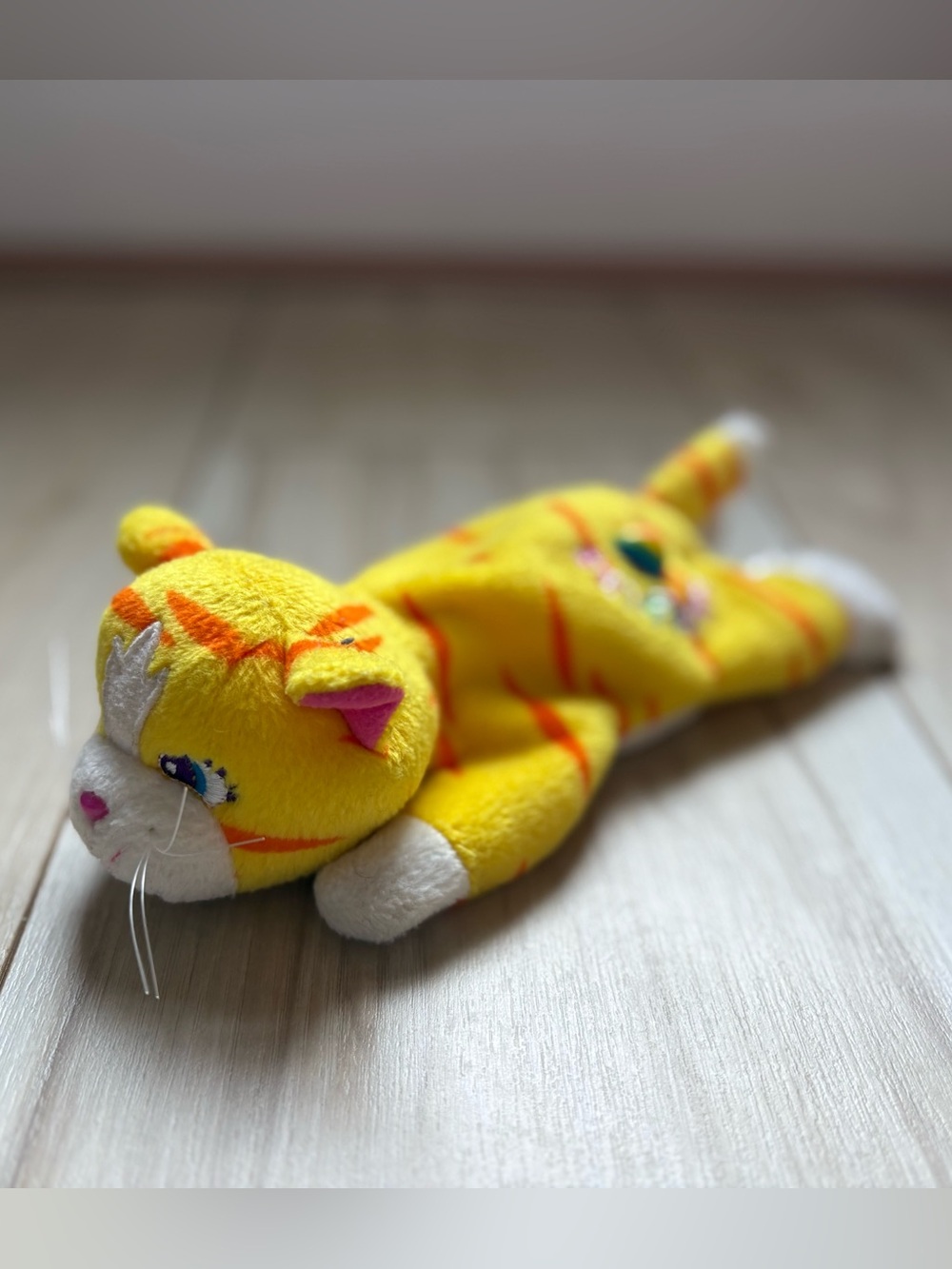 Vintage Lisa Frank Sunflower Yellow Orange Tabby Cat Plush Bean Bag Toy 8” - Picture 2 of 9